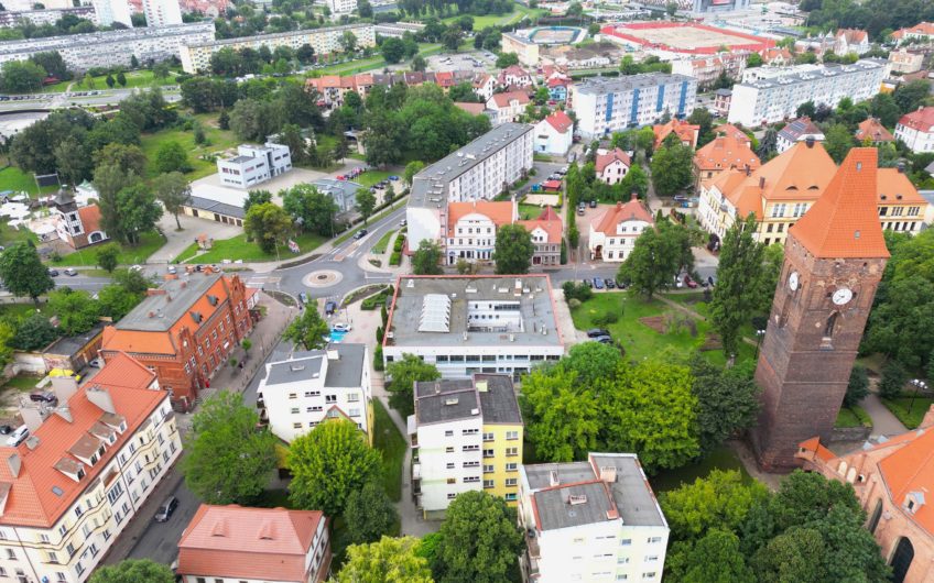 Budynek usługowy w centrum miasta