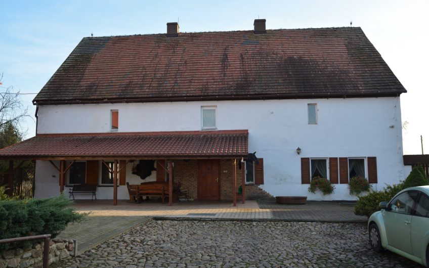 Nietuzinkowa nieruchomość pod Lubinem