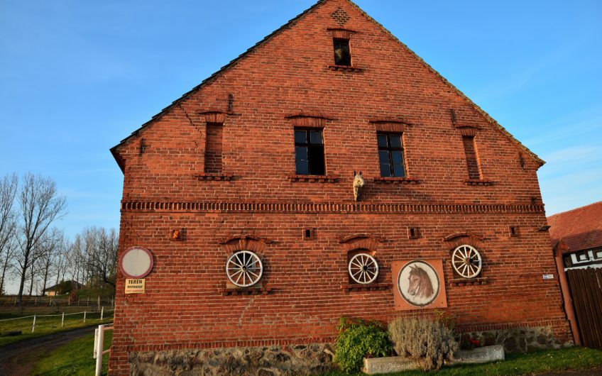 Nietuzinkowa nieruchomość pod Lubinem