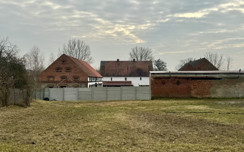Nietuzinkowa nieruchomość pod Lubinem
