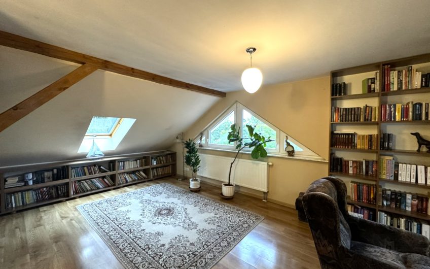 Dom ze wspaniałym ogrodem w okolicy Prochowic