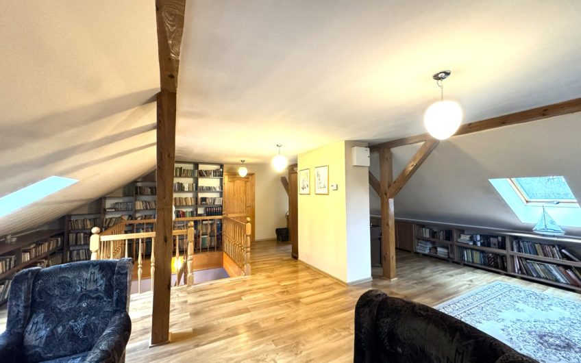 Dom ze wspaniałym ogrodem w okolicy Prochowic