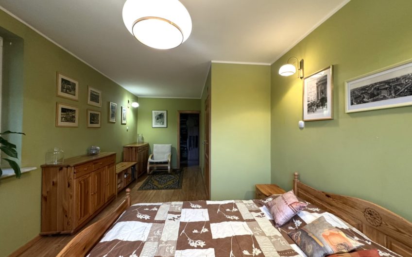 Dom ze wspaniałym ogrodem w okolicy Prochowic