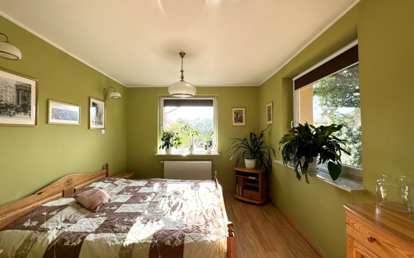 Dom ze wspaniałym ogrodem w okolicy Prochowic