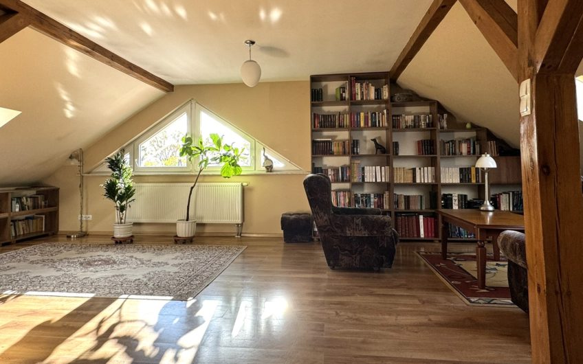 Dom ze wspaniałym ogrodem w okolicy Prochowic