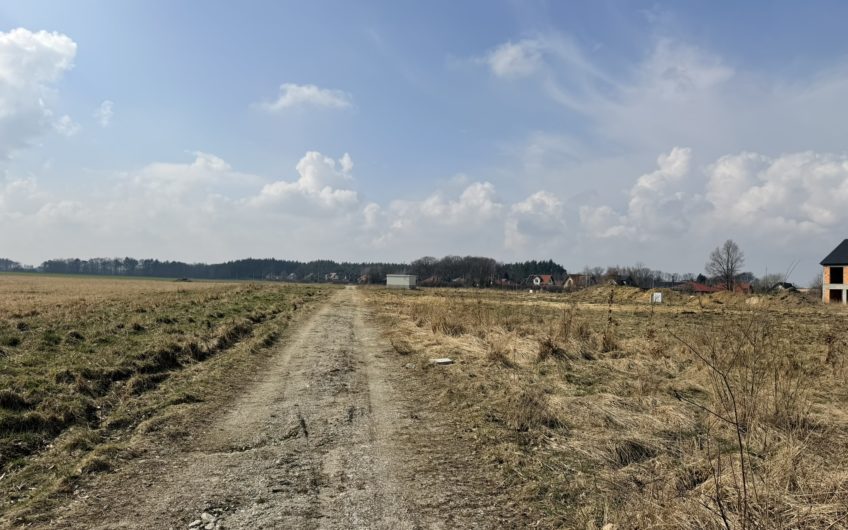 Działka w spokojnym miejscu Miłosna